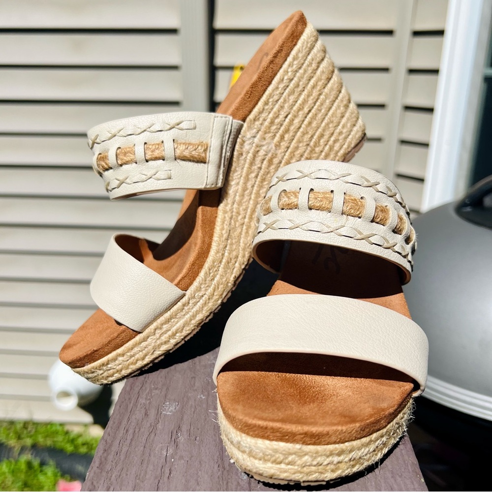 Pre-owned, Zodiac Espadrilles Wedges: 7.5